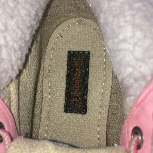 Pink Timberlands - Picture 5 of 8